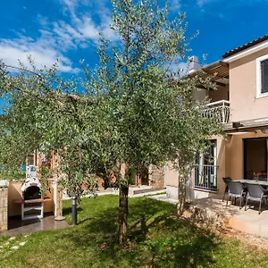Amfora Plava Laguna Apartment
